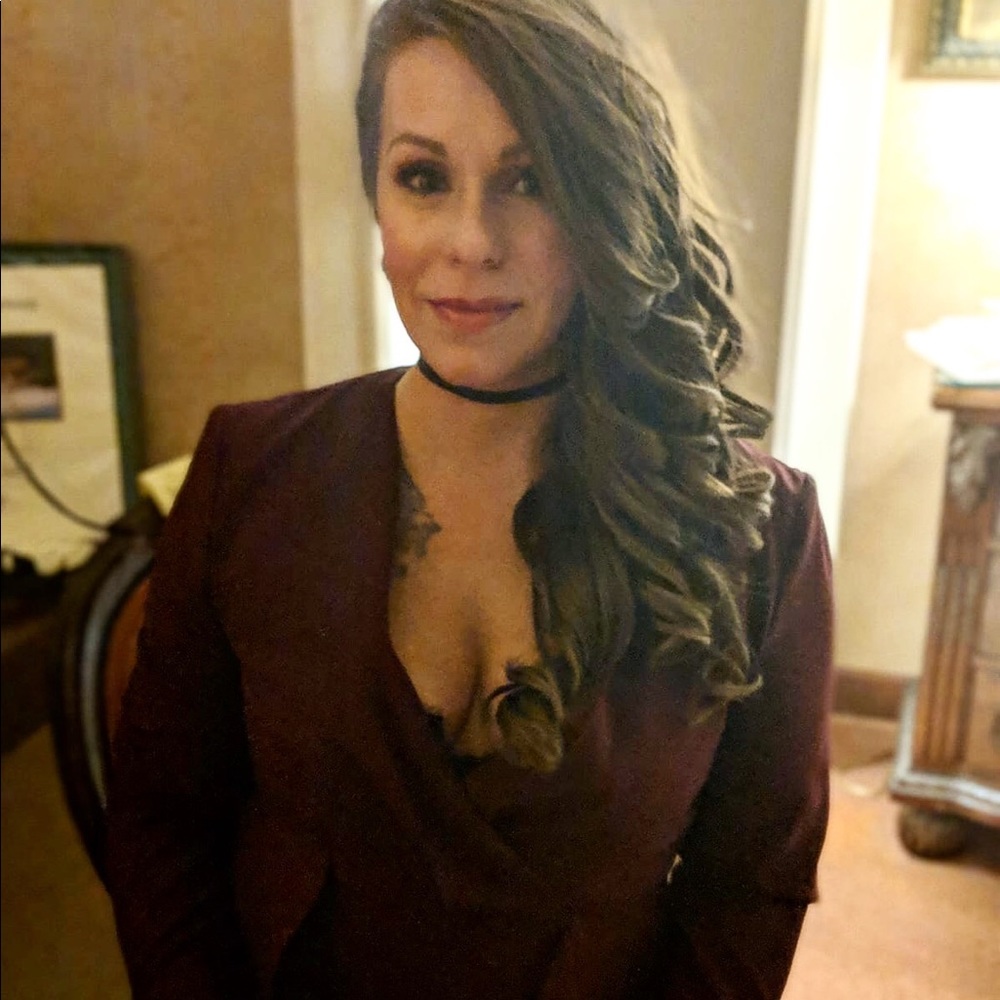 Meet your Posher, Debra